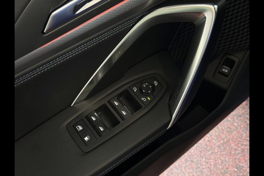 BMW X1 XDRIVE 25E M-SPORT LED PANO.SCHUIFDAK HEADUP ELEK.KLEP NAVI 360.CAM STOELVERW M-SHADOW LINE ELEK.STOEL ZWARTE.HEMEL 06/2025 PHEV PLUG IN HYBRID AWD 4X4 4WD ✅ Top Auto's. Al 30 Jaar uw Bmw Specialist in ,  BMW M / M Sport / PHEV / HEV / Hybrid / Mhev / 25e / 30e / xDrive25e // xDrive30e / sDrive18i / sDrive20i / sDrive23i ✅