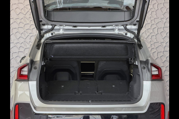 BMW X1 XDRIVE 25E M-SPORT LED PANO.SCHUIFDAK HEADUP ELEK.KLEP NAVI 360.CAM STOELVERW M-SHADOW LINE ELEK.STOEL ZWARTE.HEMEL 06/2025 PHEV PLUG IN HYBRID AWD 4X4 4WD ✅ Top Auto's. Al 30 Jaar uw Bmw Specialist in ,  BMW M / M Sport / PHEV / HEV / Hybrid / Mhev / 25e / 30e / xDrive25e // xDrive30e / sDrive18i / sDrive20i / sDrive23i ✅