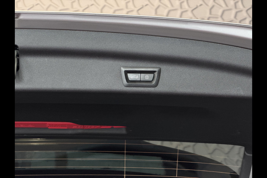 BMW X1 XDRIVE 25E M-SPORT LED PANO.SCHUIFDAK HEADUP ELEK.KLEP NAVI 360.CAM STOELVERW M-SHADOW LINE ELEK.STOEL ZWARTE.HEMEL 06/2025 PHEV PLUG IN HYBRID AWD 4X4 4WD ✅ Top Auto's. Al 30 Jaar uw Bmw Specialist in ,  BMW M / M Sport / PHEV / HEV / Hybrid / Mhev / 25e / 30e / xDrive25e // xDrive30e / sDrive18i / sDrive20i / sDrive23i ✅