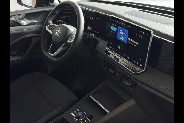 Volkswagen Tiguan 1.5 TSI BENZINE AUTO ZONDER STEKKER 150PK DSG ✅ NIEUWE AUTO✅ TREKHAAK IQ.LED CARPLAY NAVI ELEK.KLEP STOEL/STUUR VERW LED 10/2025 BENZINE ✅Top Auto's Wijchen , 30 Jaar Specialist in Volkswagen  : Alle Type's : R-Line Edition / Style / First Edition / Highline / Life , Zowel PHEV / HEV / MHEV / Benzine ✅