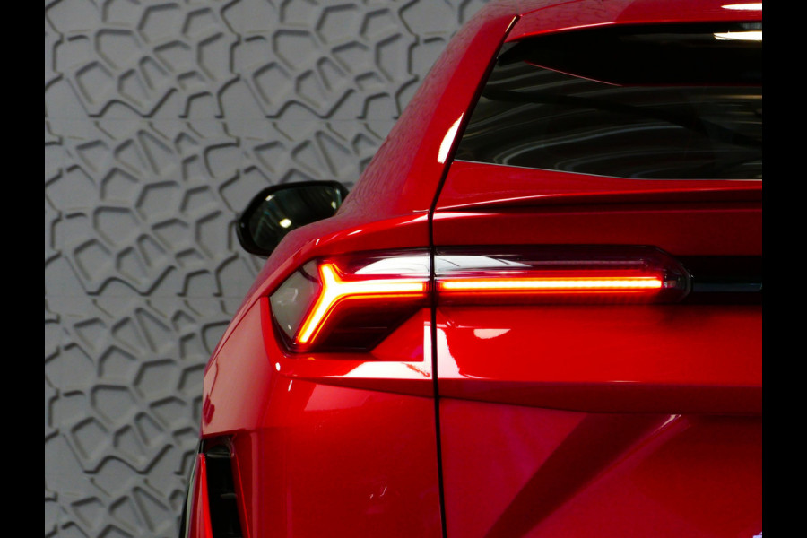 Lamborghini Urus S 4.0 V8 S 666 PK BTW ALLE OPTIES B&O CARBON PACK PANO 23'' KERAMISCH PPF MASSAGE STOELVENTILATIE STOEL/STUUR VERW BLACK PACK CA