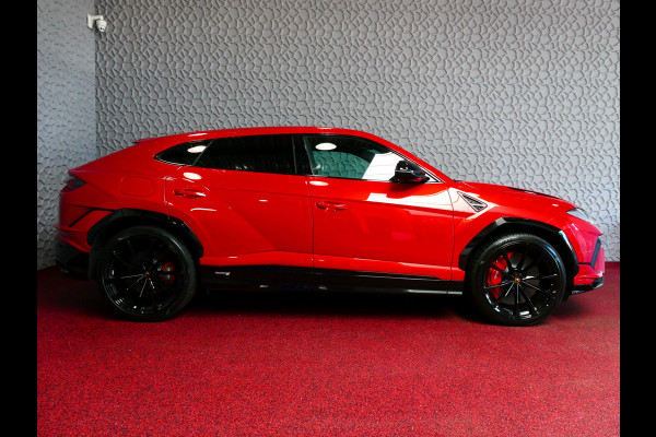Lamborghini Urus S 4.0 V8 S 666 PK BTW ALLE OPTIES B&O CARBON PACK PANO 23'' KERAMISCH PPF MASSAGE STOELVENTILATIE STOEL/STUUR VERW BLACK PACK CA