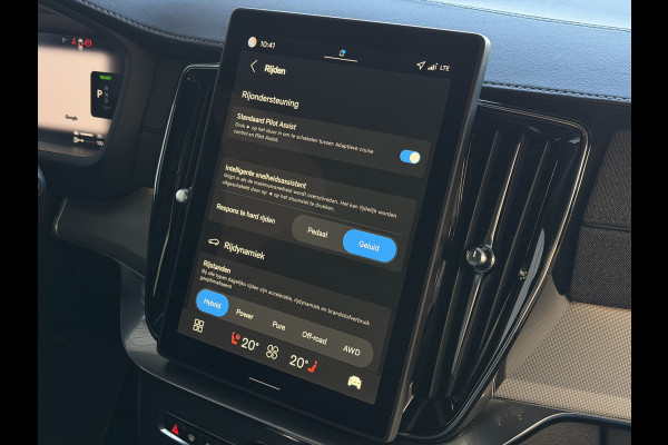 Volvo XC90 2.0 T8 456 PK PHEV AWD 7P BLACK EDITION PLUS LUCHTVERING SCHUIFDAK STOEL/STUUR.VERW ELEK.TREKHAAK HARMAN KARDON PANORAMA STANDKACHEL HEADUP ✅ Top Auto's Wijchen ,  Altijd een Ruim aanbod van Volvo's i  BUSINESS / CORE / BRIGHT / DARK / ULTRA DARK / PLUS DARK / BLACK EDITION  / ESSENTIAL / T6 / T8 ✅