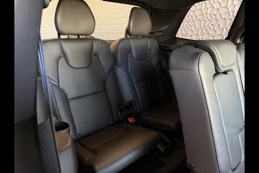 Volvo XC90 2.0 T8 456 PK PHEV AWD 7P BLACK EDITION PLUS LUCHTVERING SCHUIFDAK STOEL/STUUR.VERW ELEK.TREKHAAK HARMAN KARDON PANORAMA STANDKACHEL HEADUP ✅ Top Auto's Wijchen ,  Altijd een Ruim aanbod van Volvo's i  BUSINESS / CORE / BRIGHT / DARK / ULTRA DARK / PLUS DARK / BLACK EDITION  / ESSENTIAL / T6 / T8 ✅