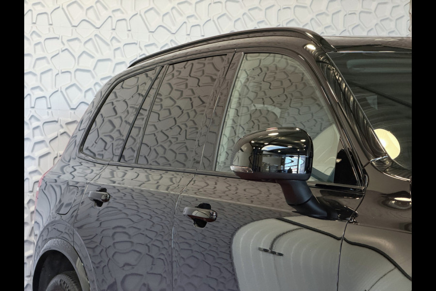 Volvo XC90 2.0 T8 456 PK PHEV AWD 7P BLACK EDITION PLUS LUCHTVERING SCHUIFDAK STOEL/STUUR.VERW ELEK.TREKHAAK HARMAN KARDON PANORAMA STANDKACHEL HEADUP ✅ Top Auto's Wijchen ,  Altijd een Ruim aanbod van Volvo's i  BUSINESS / CORE / BRIGHT / DARK / ULTRA DARK / PLUS DARK / BLACK EDITION  / ESSENTIAL / T6 / T8 ✅