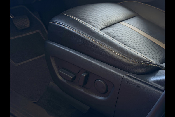 Mazda CX-60 2.5 e-SkyActiv PHEV HOMURA ELEK.STOEL PANO SCHUIFDAK STOEL/STUUR.VERW/VENTILATIE HEADUP AWD 4X4 4WD ✅ Top Auto's Wijchen. Al 30 Jaar verkoop van Mazda , Alle Modellen PHEV / HEV / BENZINE✅