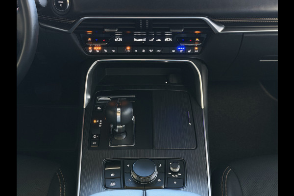 Mazda CX-60 2.5 e-SkyActiv PHEV HOMURA ELEK.STOEL PANO SCHUIFDAK STOEL/STUUR.VERW/VENTILATIE HEADUP AWD 4X4 4WD ✅ Top Auto's Wijchen. Al 30 Jaar verkoop van Mazda , Alle Modellen PHEV / HEV / BENZINE✅