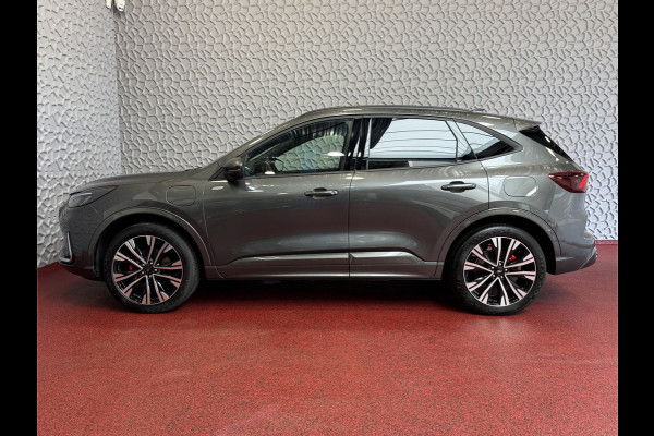 Ford Kuga Ford Kuga 2026 ST‑Line X – Sterk, Stil & Luxe • B&O • Panodak • 20’’ LMV • 360° Cam • Haak ✅ Ford Wijchen / Al 30 Jaar verkoop van Ford  In Nederland / Wij leveren Nieuwe en Bijna nieuwe Ford's / Zowel : ST-Line X / St-Line / Titanium / Sound Edtioion / Active / Graphite Tech Editi