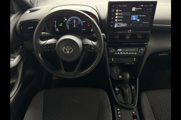 Toyota Yaris Cross 1.5 HYBRID DYNAMIC STOEL/STUUR VERW. 17''LMV P.SENSOR V+A KEYLESS CAMERA LED ZWARTE HEMEL MODEL 2025 ✅ Top Auto's Wijchen , Al 30 Jaar verkoop van Toyota , Type's Launch / Executive / Dynamic / First Edition / Business / Zowel Phev / Hev / Benzine / met fabrieksgarantie ✅
