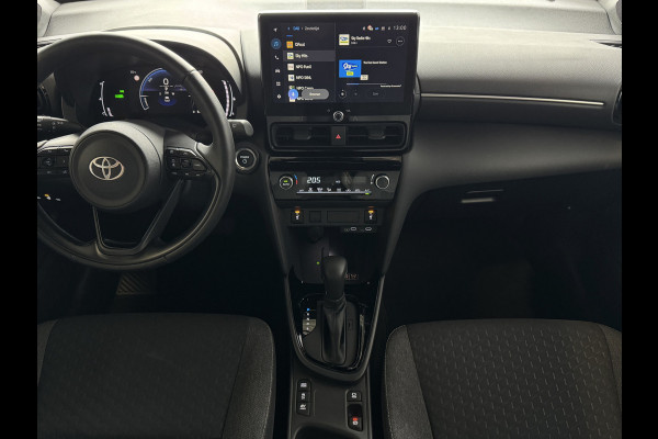 Toyota Yaris Cross 1.5 HYBRID DYNAMIC STOEL/STUUR VERW. 17''LMV P.SENSOR V+A KEYLESS CAMERA LED ZWARTE HEMEL MODEL 2025 ✅ Top Auto's Wijchen , Al 30 Jaar verkoop van Toyota , Type's Launch / Executive / Dynamic / First Edition / Business / Zowel Phev / Hev / Benzine / met fabrieksgarantie ✅