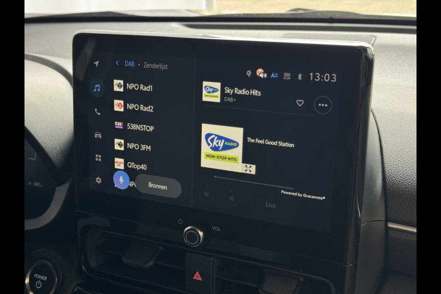 Toyota Yaris Cross 1.5 HYBRID DYNAMIC STOEL/STUUR VERW. 17''LMV P.SENSOR V+A KEYLESS CAMERA LED ZWARTE HEMEL MODEL 2025 ✅ Top Auto's Wijchen , Al 30 Jaar verkoop van Toyota , Type's Launch / Executive / Dynamic / First Edition / Business / Zowel Phev / Hev / Benzine / met fabrieksgarantie ✅