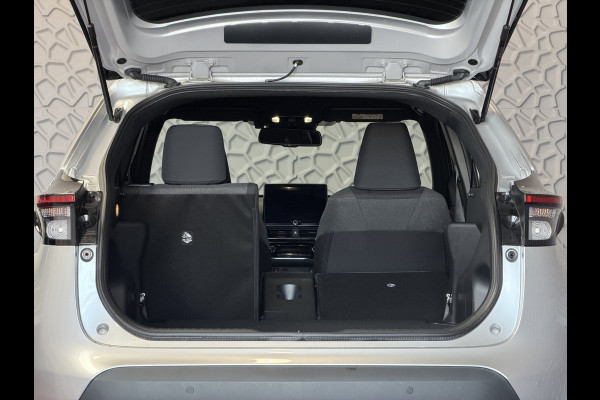 Toyota Yaris Cross 1.5 HYBRID DYNAMIC STOEL/STUUR VERW. 17''LMV P.SENSOR V+A KEYLESS CAMERA LED ZWARTE HEMEL MODEL 2025 ✅ Top Auto's Wijchen , Al 30 Jaar verkoop van Toyota , Type's Launch / Executive / Dynamic / First Edition / Business / Zowel Phev / Hev / Benzine / met fabrieksgarantie ✅