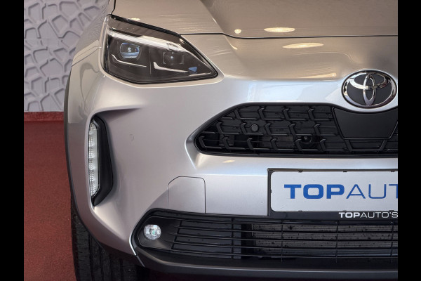 Toyota Yaris Cross 1.5 HYBRID DYNAMIC STOEL/STUUR VERW. 17''LMV P.SENSOR V+A KEYLESS CAMERA LED ZWARTE HEMEL MODEL 2025 ✅ Top Auto's Wijchen , Al 30 Jaar verkoop van Toyota , Type's Launch / Executive / Dynamic / First Edition / Business / Zowel Phev / Hev / Benzine / met fabrieksgarantie ✅