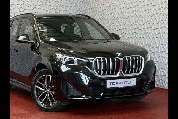 BMW X1 SDRIVE M-SPORT BIJNA NIEUW 6.863KM ! SHADOW LINE NAVI LED ELEK.KLEP CRUISE LEER/ALCANTARA CAMERA M-SPORT INTERIEUR / EXTERIEUR ✅ Top Auto's. Al 30 Jaar uw Bmw Specialist in ,  BMW M / M Sport / PHEV / HEV / Hybrid / Mhev / 25e / 30e / xDrive25e // xDrive30e / sDrive18i / sDrive20i / sDrive23i ✅