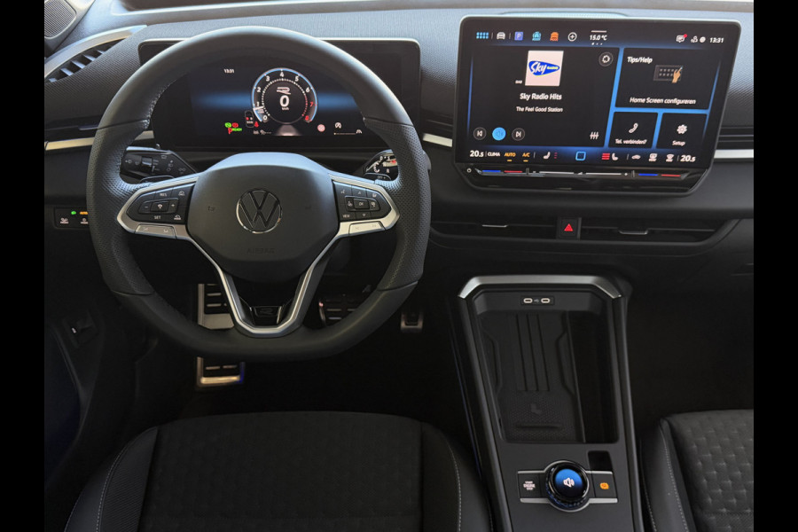Volkswagen T-Roc 1.5 eTsi R-LINE EDITION BLACK STYLE 19''LMV IQ LED/GRIL/LOGO STOEL/STUUR.VERW ELEK.KLEP 2026