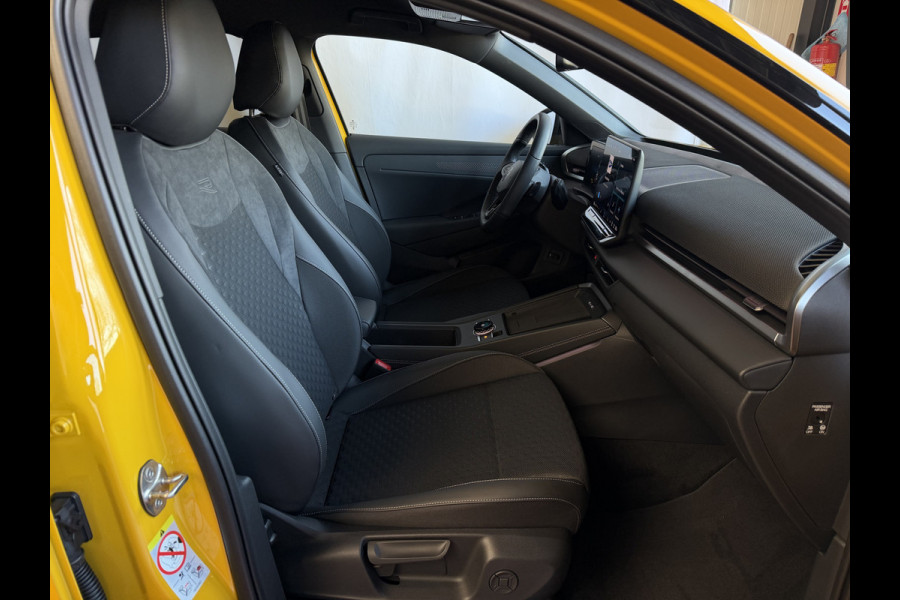 Volkswagen T-Roc 1.5 eTsi R-LINE EDITION BLACK STYLE 19''LMV IQ LED/GRIL/LOGO STOEL/STUUR.VERW ELEK.KLEP 2026