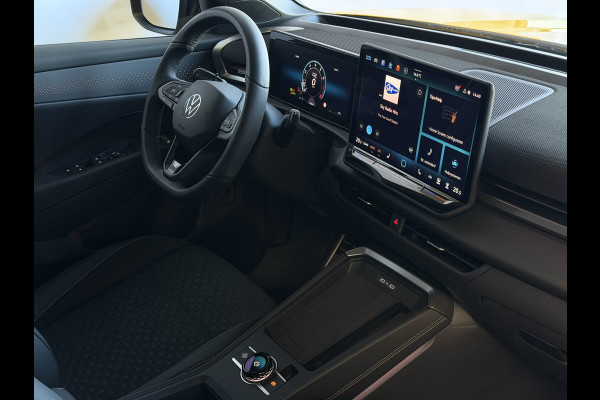 Volkswagen T-Roc 1.5 eTsi R-LINE EDITION BLACK STYLE 19''LMV IQ LED/GRIL/LOGO STOEL/STUUR.VERW ELEK.KLEP 2026