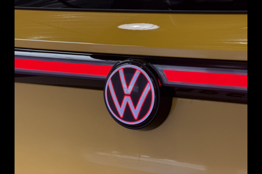 Volkswagen T-Roc 1.5 eTsi R-LINE EDITION BLACK STYLE 19''LMV IQ LED/GRIL/LOGO STOEL/STUUR.VERW ELEK.KLEP 2026