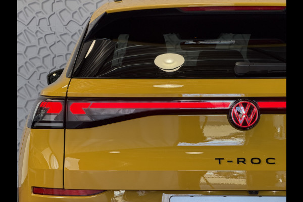 Volkswagen T-Roc 1.5 eTsi R-LINE EDITION BLACK STYLE 19''LMV IQ LED/GRIL/LOGO STOEL/STUUR.VERW ELEK.KLEP 2026