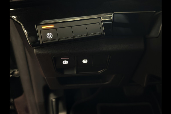 Renault Austral 1.3 160PK PANORAMA 1800 KG TREKGEWICHT TECHNO ELEK.KLEP ELEK.STOEL NAVI STOEL/STUUR/RUIT VERW. LED LEER 1800KG MAX TREKGEWICHT