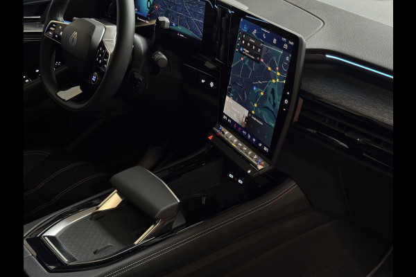 Renault Austral 1.3 160PK PANORAMA 1800 KG TREKGEWICHT TECHNO ELEK.KLEP ELEK.STOEL NAVI STOEL/STUUR/RUIT VERW. LED LEER 1800KG MAX TREKGEWICHT