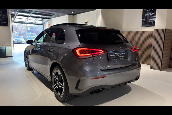 Mercedes-Benz A-Klasse 250 e Edition|Pano|Night Pack|Sfeer|Camera|BTW
