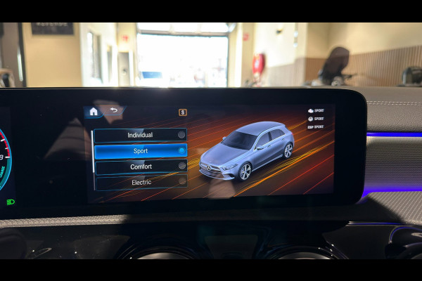 Mercedes-Benz A-Klasse 250 e Edition|Pano|Night Pack|Sfeer|Camera|BTW