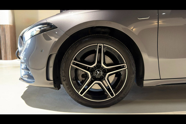 Mercedes-Benz A-Klasse 250 e Edition|Pano|Night Pack|Sfeer|Camera|BTW