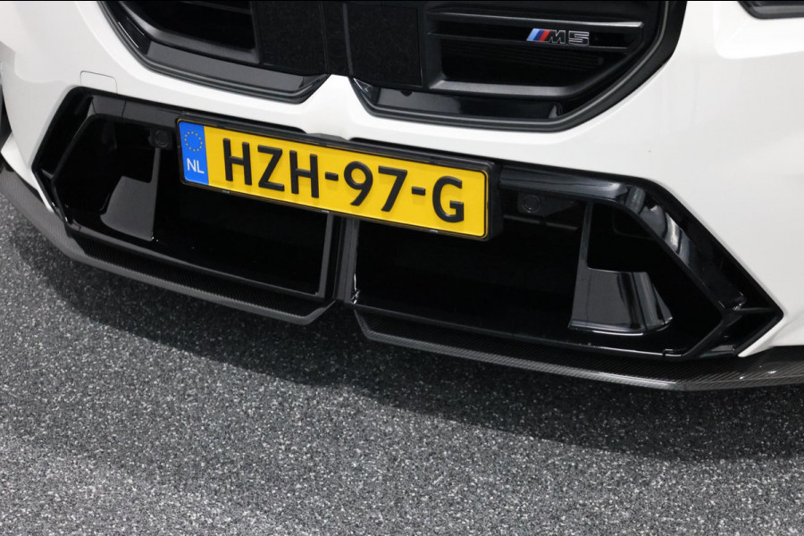 BMW 5 Serie Touring M5 727+PK BTW/AKRAPOVIC/CARBON M-PERFORMANCE/21" LMV/BOWERS & WILKINS/PANO/HUD/ACC/ECC/FABRIEKSGARANTIE!