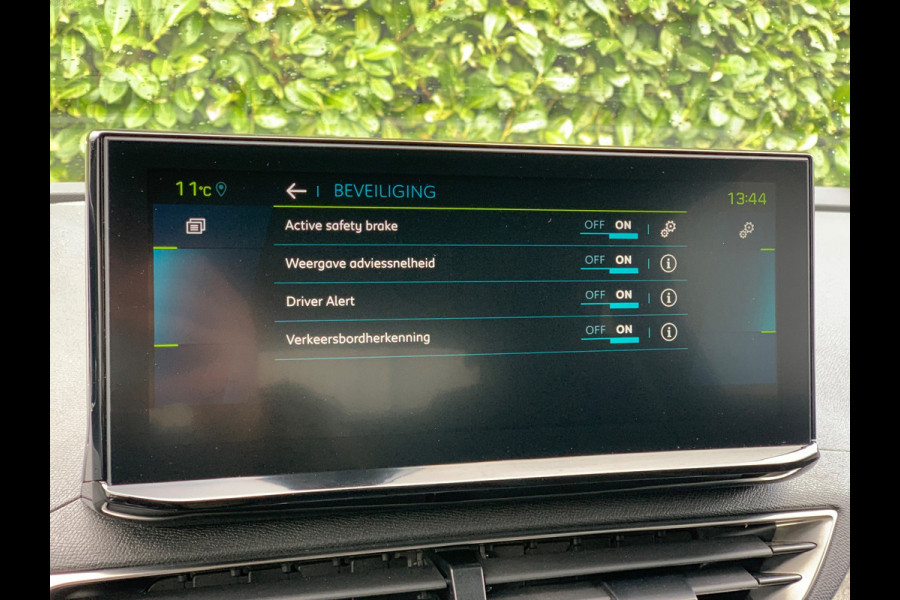Peugeot 3008 1.6 HYbrid 225 GT Pack Business |Leder|Focal|360|Carplay|Memory|PDC|ACC|Side assist|Lane| PRIJS INC BTW € 17.770