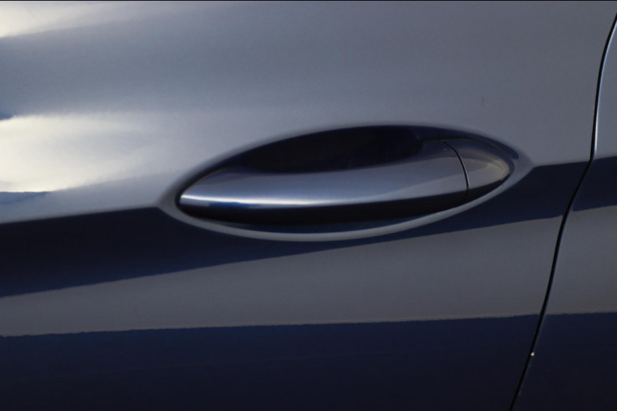 Opel Astra Sports Tourer 1.2 Bus. Edit.*CAMERA*ECC*CRUISE*NAVI*HAAK*PDC*