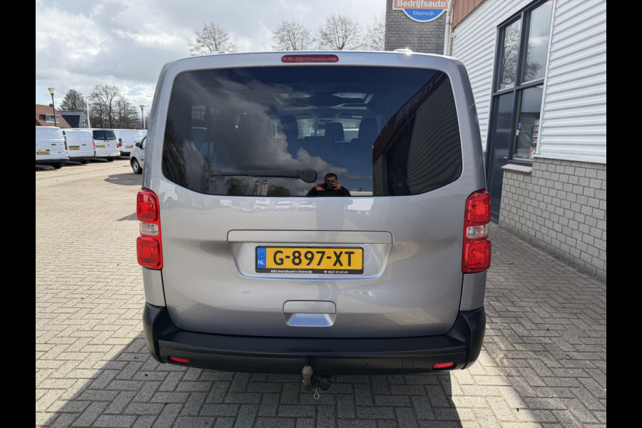 Toyota Proace Shuttle 2.0 D-4D automaat Navigator Medium L3H1 / 9 persoons / euro 6 diesel / bpm vrij / vaste prijs rijklaar € 19.950 incl btw / inclusief een nieuwe distributie riem / isofix !
