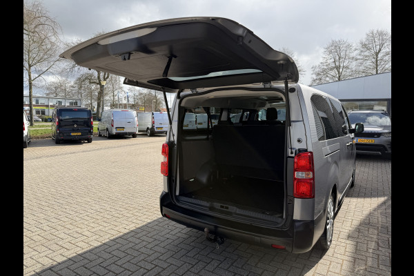 Toyota Proace Shuttle 2.0 D-4D automaat Navigator Medium L3H1 / 9 persoons / euro 6 diesel / bpm vrij / vaste prijs rijklaar € 19.950 incl btw / inclusief een nieuwe distributie riem / isofix !
