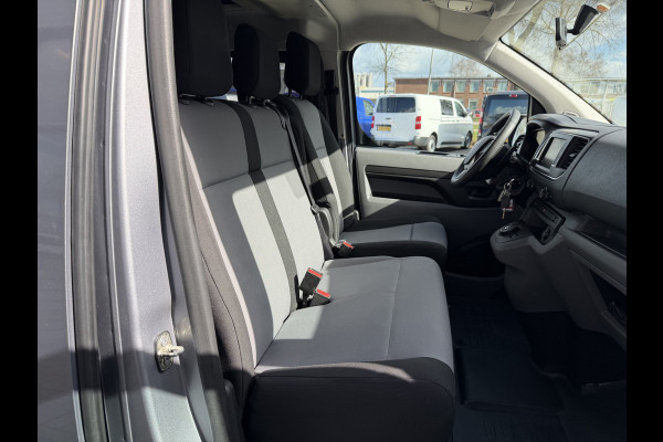 Toyota Proace Shuttle 2.0 D-4D automaat Navigator Medium L3H1 / 9 persoons / euro 6 diesel / bpm vrij / vaste prijs rijklaar € 19.950 incl btw / inclusief een nieuwe distributie riem / isofix !