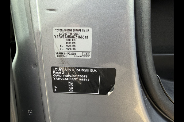 Toyota Proace Shuttle 2.0 D-4D automaat Navigator Medium L3H1 / 9 persoons / euro 6 diesel / bpm vrij / vaste prijs rijklaar € 19.950 incl btw / inclusief een nieuwe distributie riem / isofix !