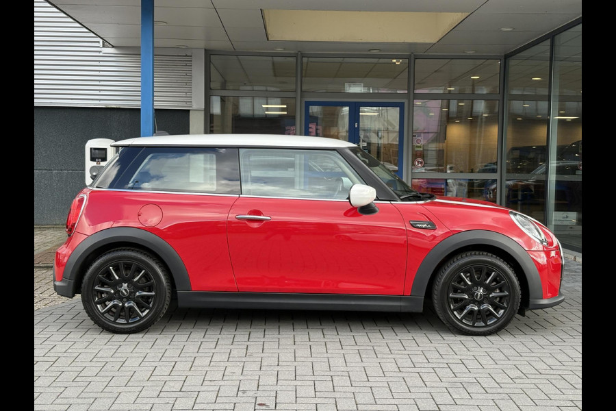 MINI Mini 1.5 Cooper Camden Edition 136pk Automaat | PDC | Navi | Cruise Control | Climate Control | Leer |