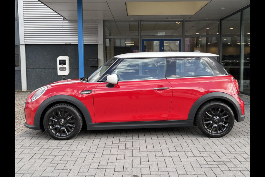 MINI Mini 1.5 Cooper Camden Edition 136pk Automaat | PDC | Navi | Cruise Control | Climate Control | Leer |