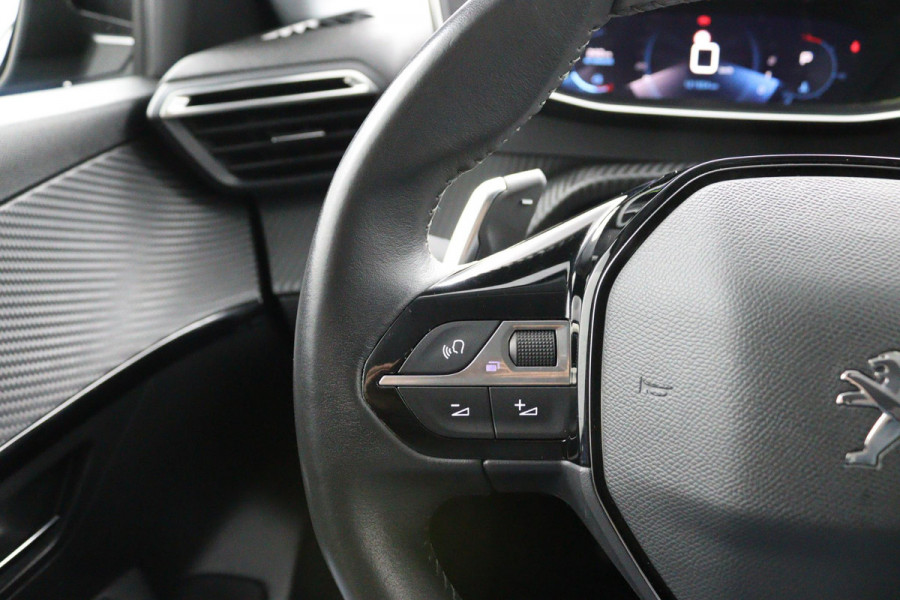 Peugeot 208 1.2 Allure*AUTOM*CARPLAY*ECC*CRUISE*NAVI*HAAK*CAM*
