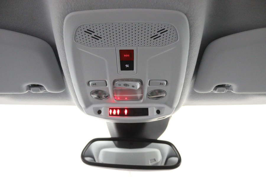 Peugeot 208 1.2 Allure*AUTOM*CARPLAY*ECC*CRUISE*NAVI*HAAK*CAM*