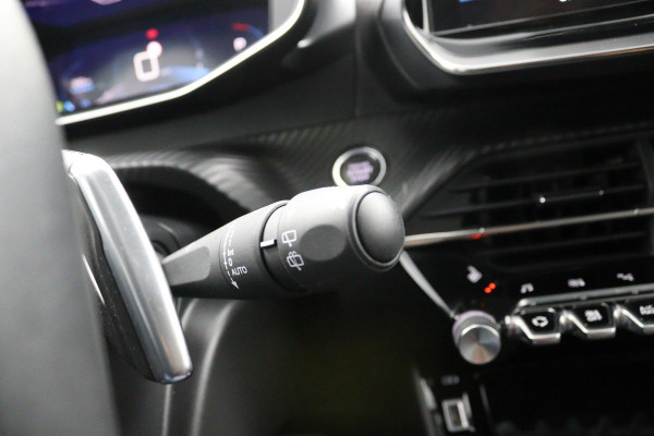 Peugeot 208 1.2 Allure*AUTOM*CARPLAY*ECC*CRUISE*NAVI*HAAK*CAM*