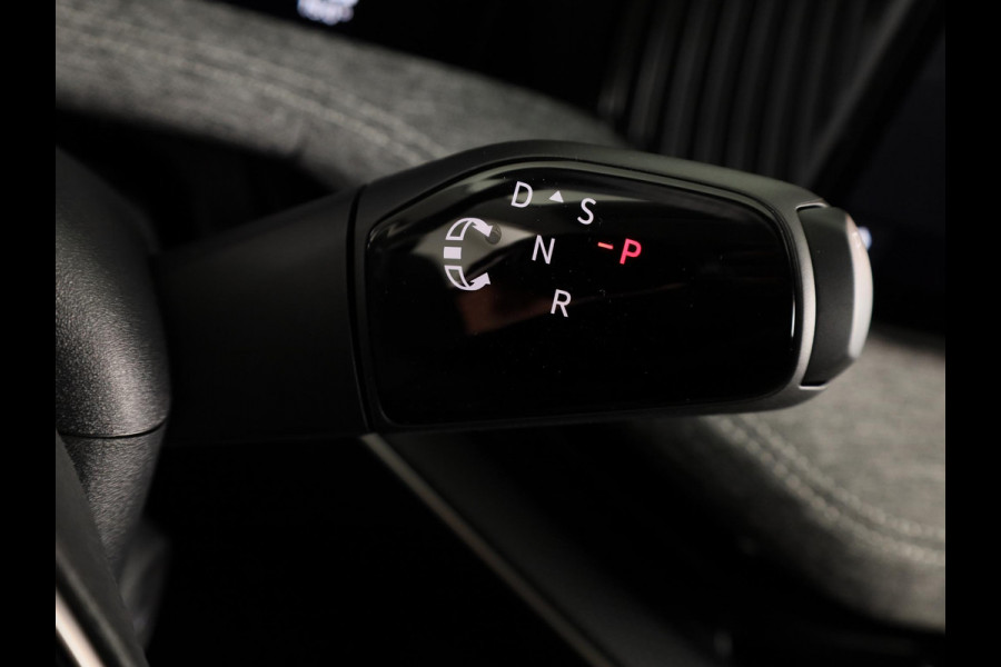 Škoda Superb Combi Business Edition PHEV 1.5 TSI 204 pk 6 versn. DSG | Trekhaak, wegklapbaar | Chrome pakket | Lichtmetalen velgen 18 inch Dofida zilver