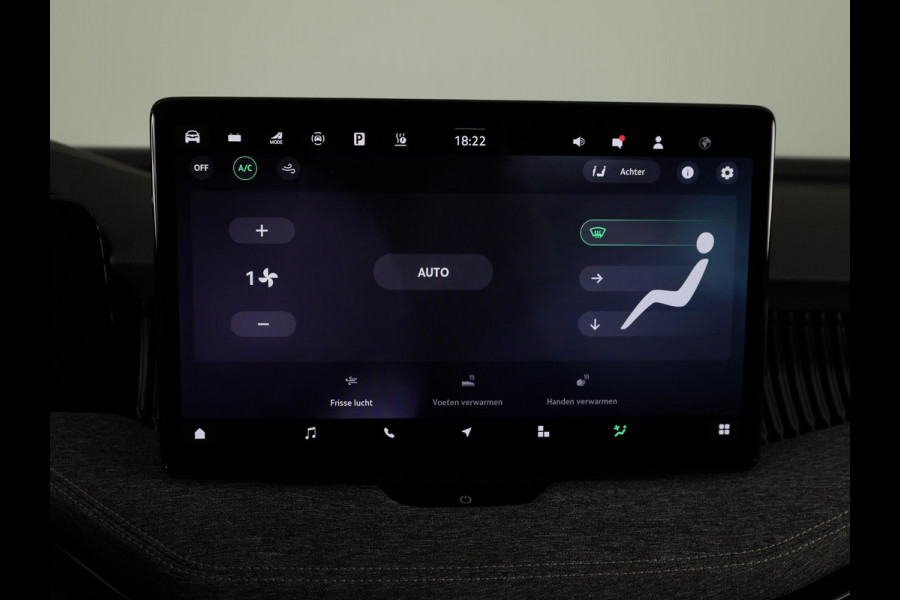 Škoda Superb Combi Business Edition PHEV 1.5 TSI 204 pk 6 versn. DSG | Trekhaak, wegklapbaar | Chrome pakket | Lichtmetalen velgen 18 inch Dofida zilver