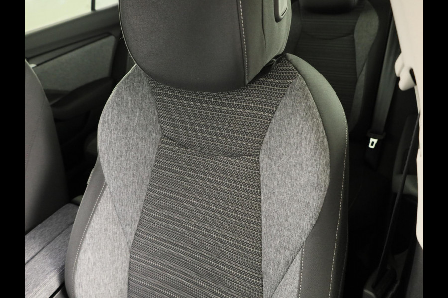 Škoda Superb Combi Business Edition PHEV 1.5 TSI 204 pk 6 versn. DSG | Trekhaak, wegklapbaar | Chrome pakket | Lichtmetalen velgen 18 inch Dofida zilver