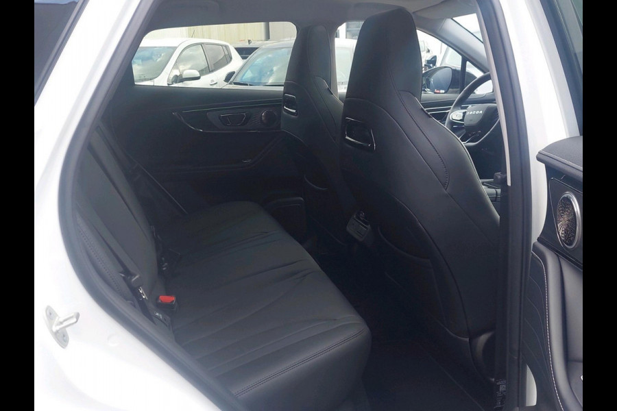 Omoda 5 Premium 61 kWh | Stoelverwarming/Koeling | Pano | Adaptive Cruisecontrol | Voorruitverwarming | Sony Audio |** Beschikbaar vanaf 14-07-2026 ** |