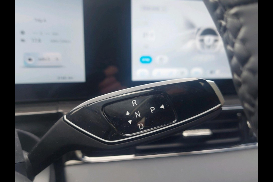 Omoda 5 Premium 61 kWh | Stoelverwarming/Koeling | Pano | Adaptive Cruisecontrol | Voorruitverwarming | Sony Audio |** Beschikbaar vanaf 14-07-2026 ** |