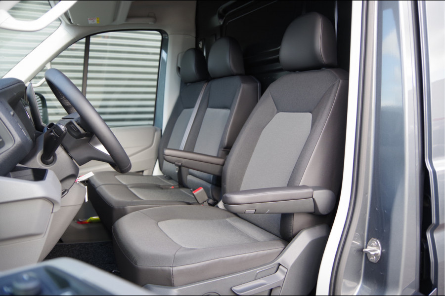 Volkswagen Crafter 35 2.0 TDI L3H3 AUT. 2X SCHUIFDEUR, FACELIFT, LED, TREKHAAK, CAMERA, NAVI, CRUISE, CLIMA, PARKEERSENSOREN