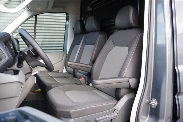 Volkswagen Crafter 35 2.0 TDI L3H3 AUT. 2X SCHUIFDEUR, FACELIFT, LED, TREKHAAK, CAMERA, NAVI, CRUISE, CLIMA, PARKEERSENSOREN