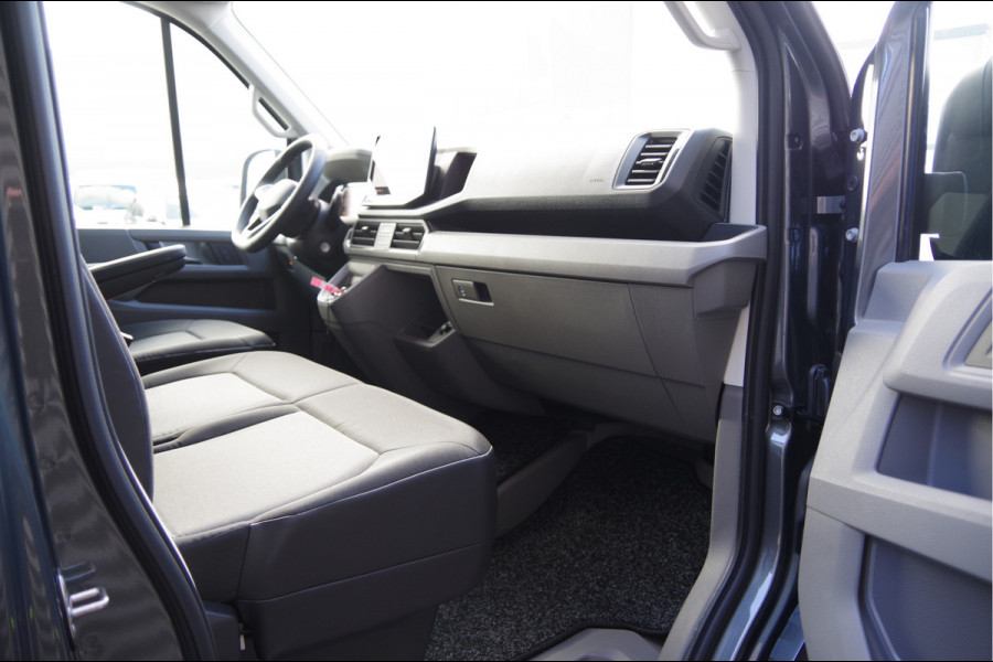Volkswagen Crafter 35 2.0 TDI L3H3 AUT. 2X SCHUIFDEUR, FACELIFT, LED, TREKHAAK, CAMERA, NAVI, CRUISE, CLIMA, PARKEERSENSOREN