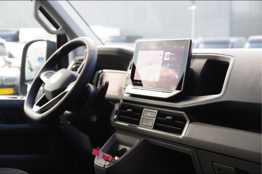 Volkswagen Crafter 35 2.0 TDI L3H3 AUT. 2X SCHUIFDEUR, FACELIFT, LED, TREKHAAK, CAMERA, NAVI, CRUISE, CLIMA, PARKEERSENSOREN