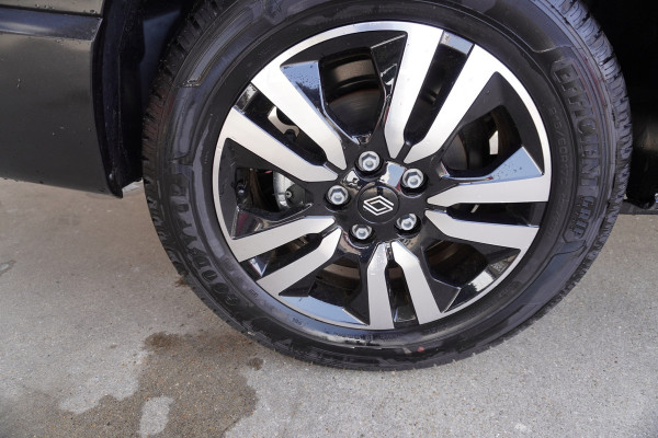 Renault Trafic 2.0 Blue dCi 170PK L2H1 Extra nr. V059 | Climate | Cruise | Navi | Camera | 17"LM velgen | All season